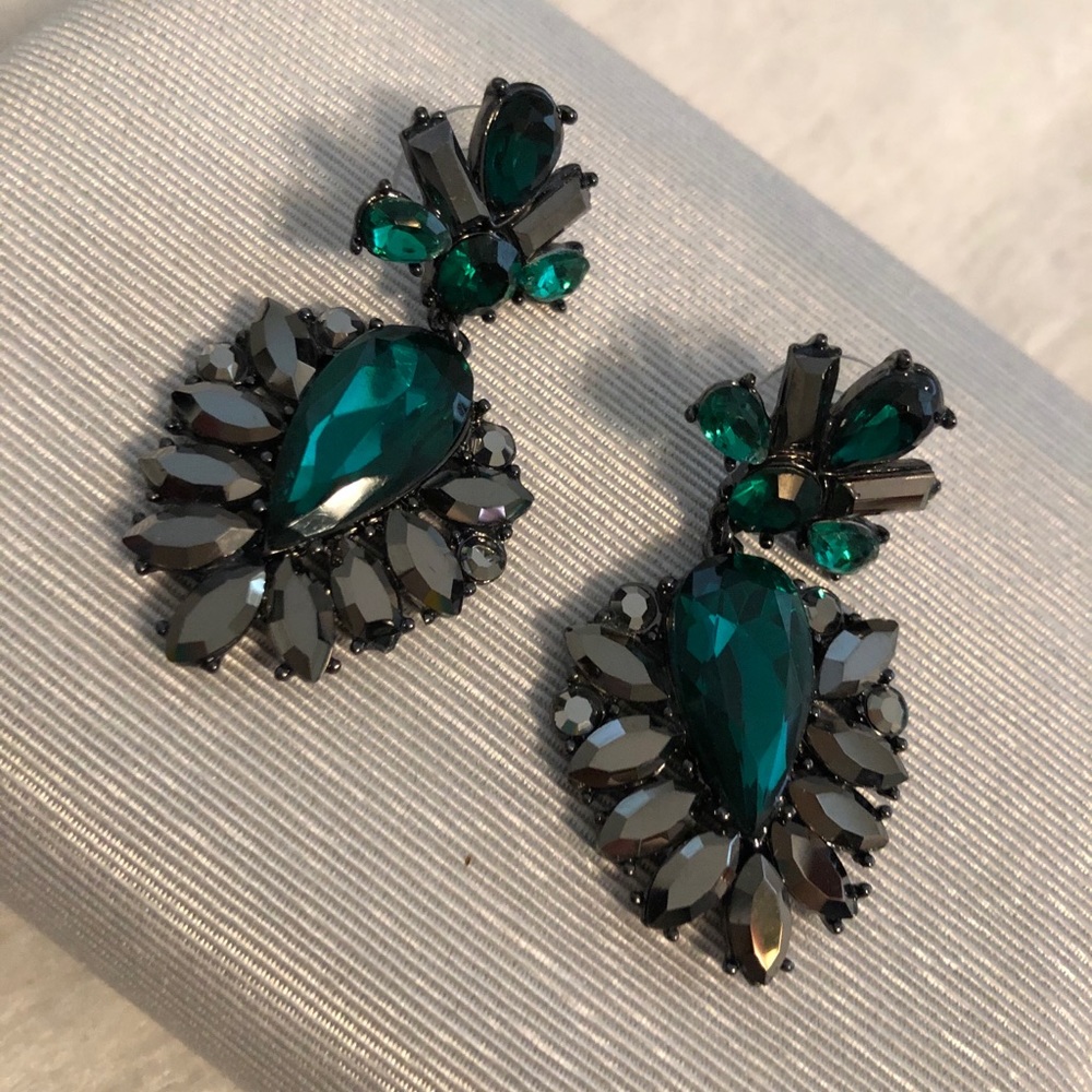 Emerald Green Rhinestone Earrings